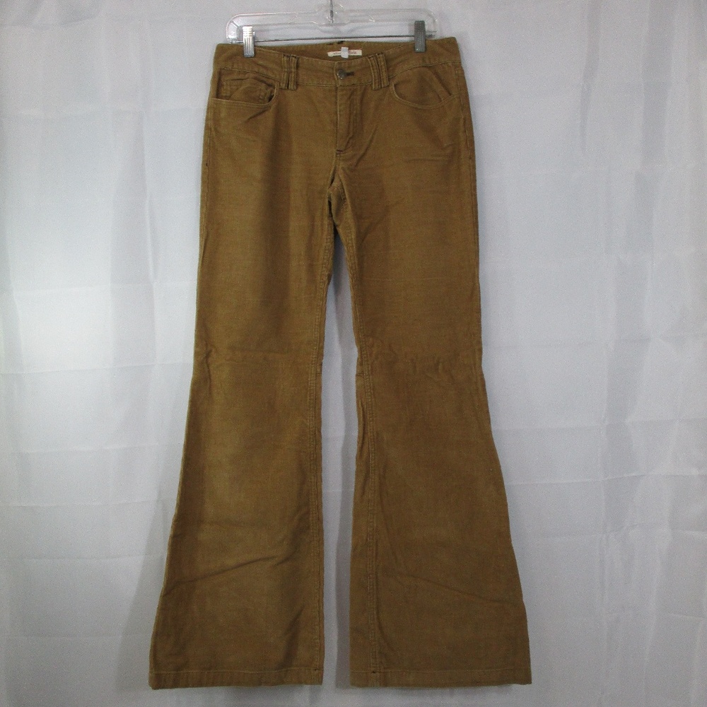 ALICE + OLIVIA Tan Corduroy Pants. Size 6 - Picture 6 of 9